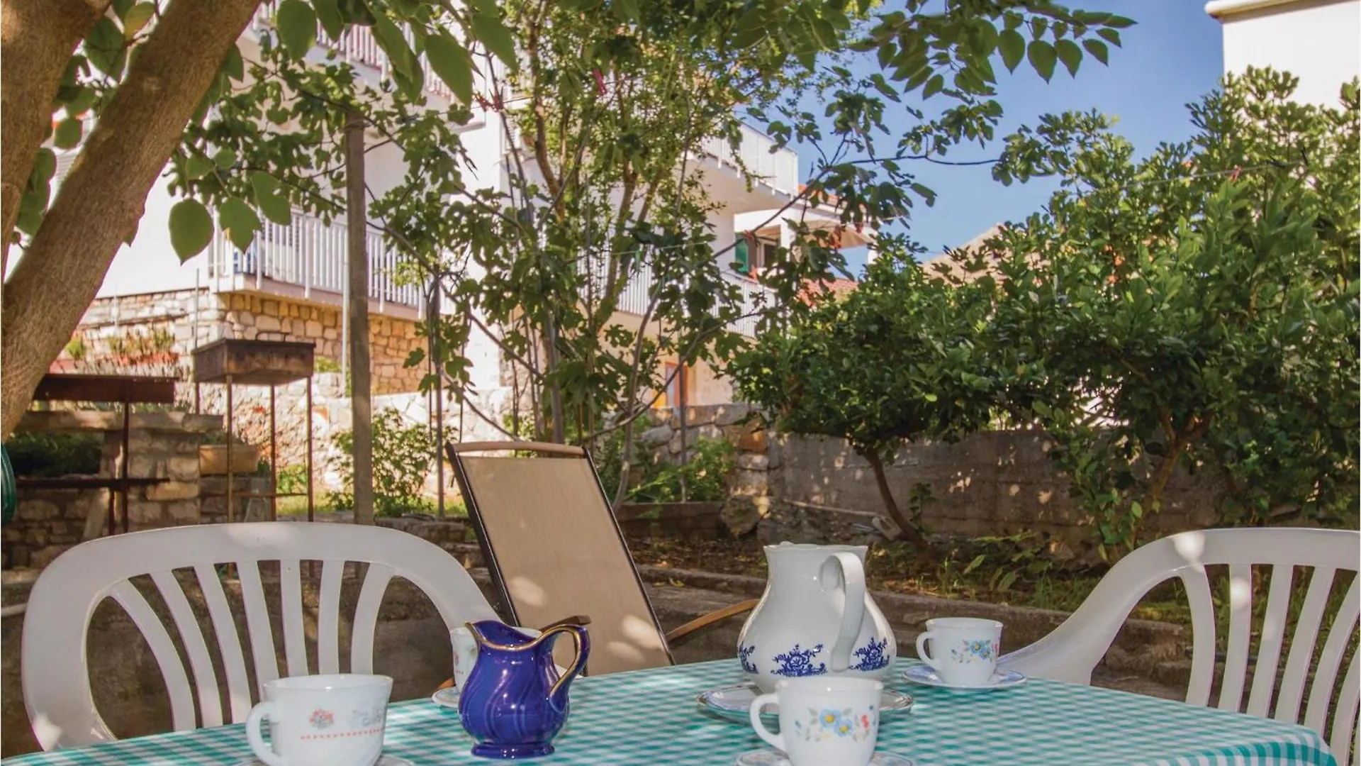 Amazing Apartment In Preko With House Sea View