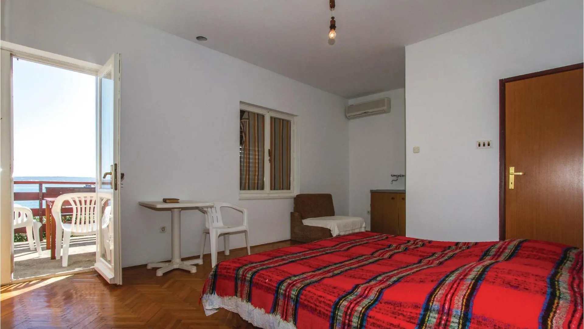 Amazing Apartment In Preko With House Sea View Croácia